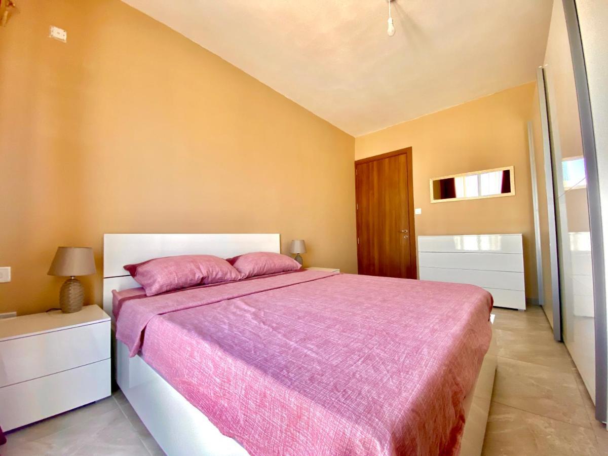 Ferienwohnung New Breeze St. Paul's Bay Exterior foto